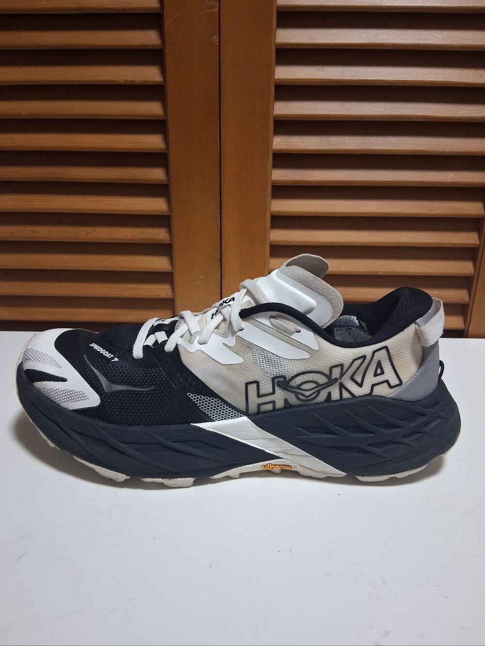 Hoka Speedgoat 7 BWHT Black White Women’s Running Shoe * Size: 9.5B